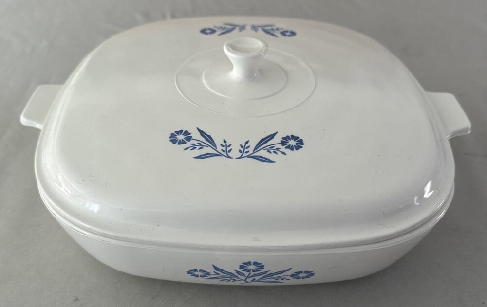VTG Corning Ware Blue Cornflower PYROCERAM 10" Casserole Dish With White Lid